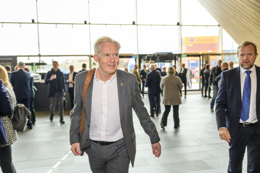 Mayor of Kristiansand, Jan Oddvar Skisland arriving the European Conference.