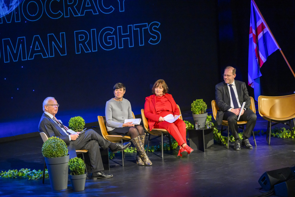 From left: Torbjørn Frøysnes, Ine Eriksen Søreide, member of the HLRG, Chair of the Foreign Relations Committee of the Norwegian Storting, senator Fiona O’Loughlin (Lib/IRE), Chair of the Irish delegation to the PACE and Rapporteur on the Summit of the CoE